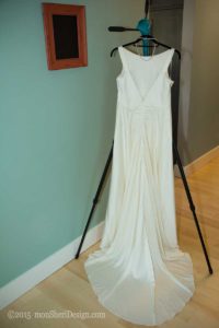 hanger {padded beige, ivory or white; black velvet; wooden – lt. or dk.}